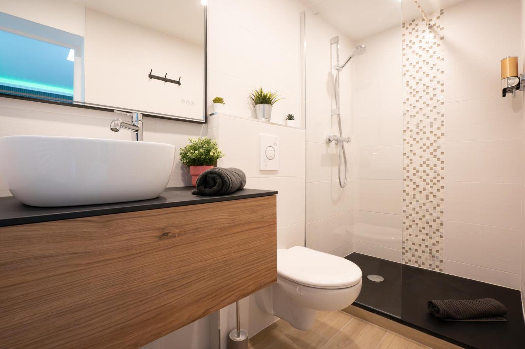 L'Escale Balneo'Romantique - Loveroom - Jacuzzi & Petit Dejeuner Villiers-sur-Marne Exterior foto